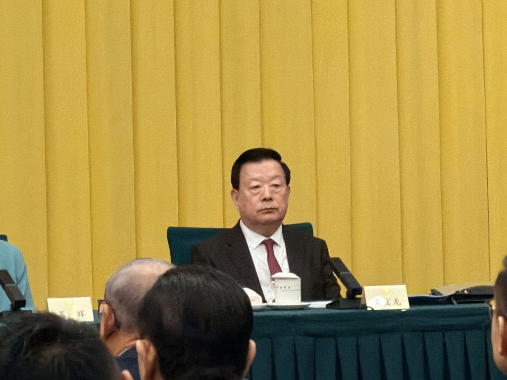 港澳办主任夏宝龙出席会议。