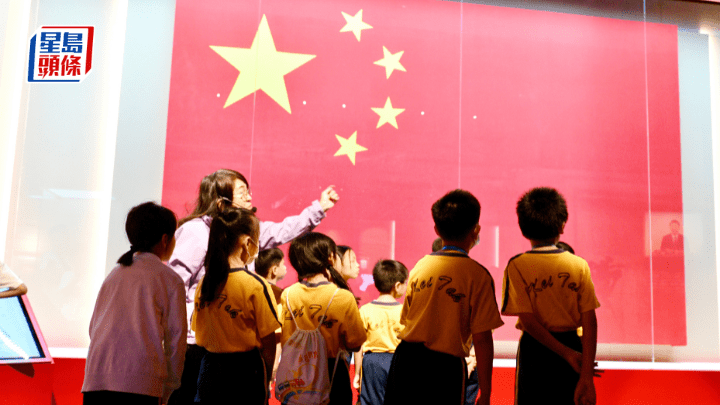 教育局為今年「全民國家安全教育日」，向學校提供活動及教學資源建議。 資料圖片教育局為今年「全民國家安全教育日」整 合的活動和學與教資源建議。 資料圖片