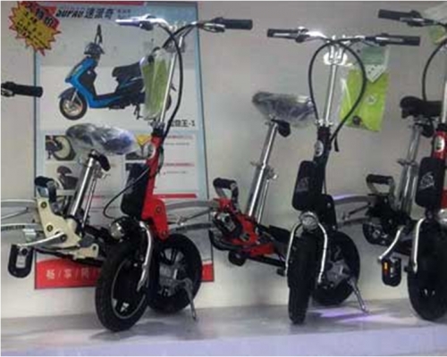 40個内地國產滑板車樣品,全部不合格。HKTDC圖片
