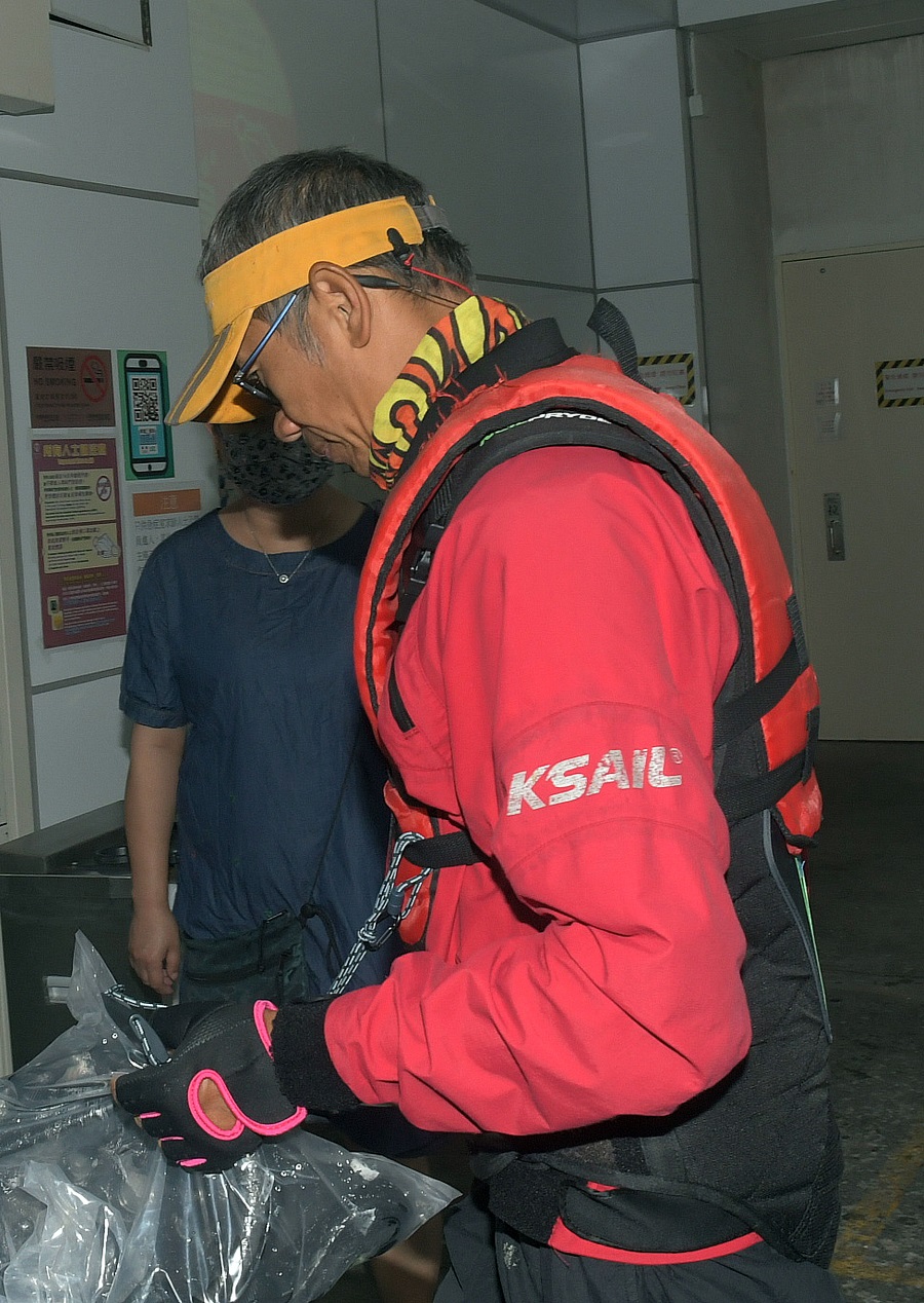 外籍男子送院時昏迷,另一人無恙。