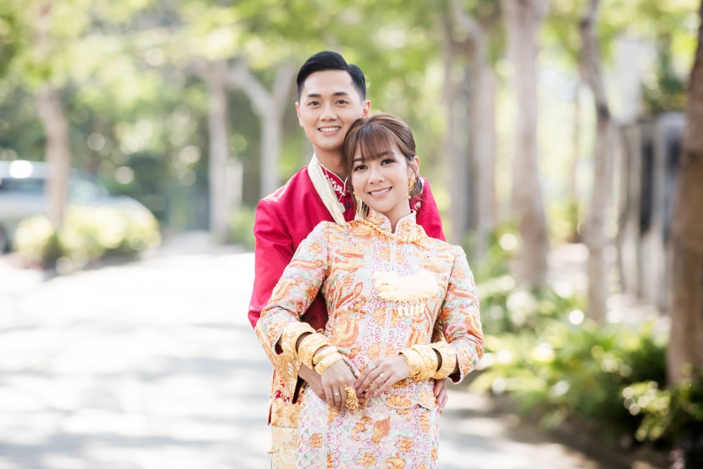 鄭俊弘與何雁詩在2020年結婚。