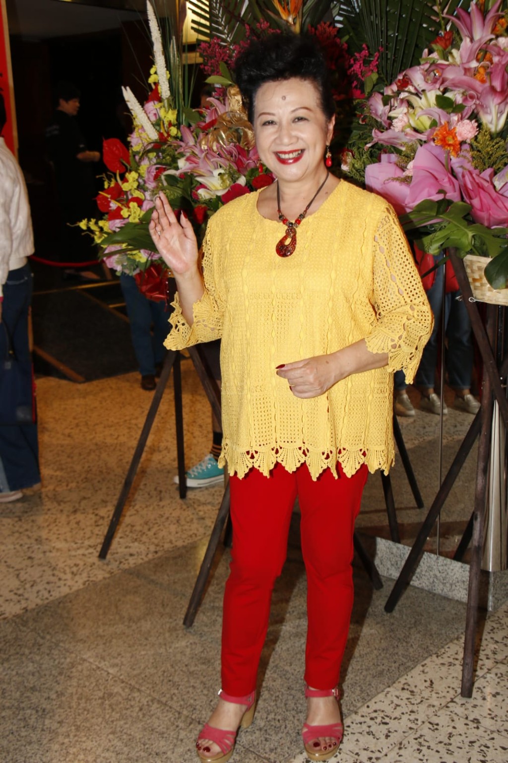 家燕姐亦有捧场。