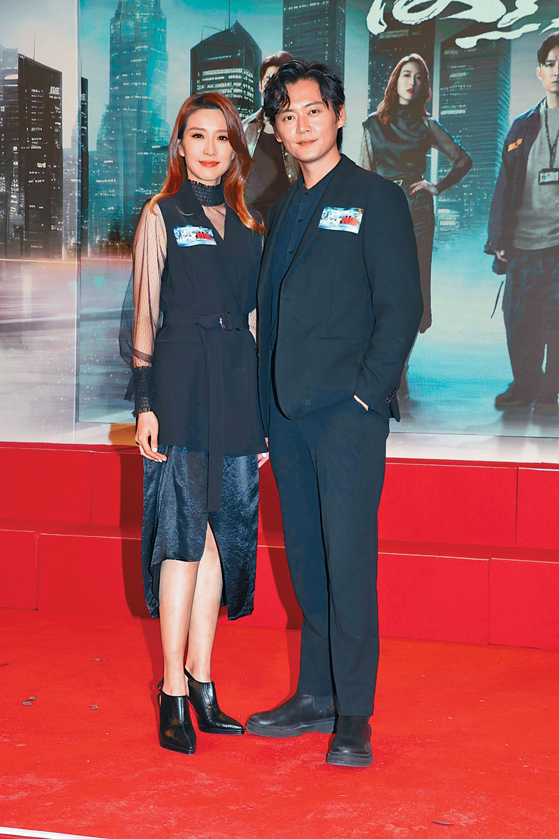 張振朗笑稱從小就欣賞姚子羚的演出。