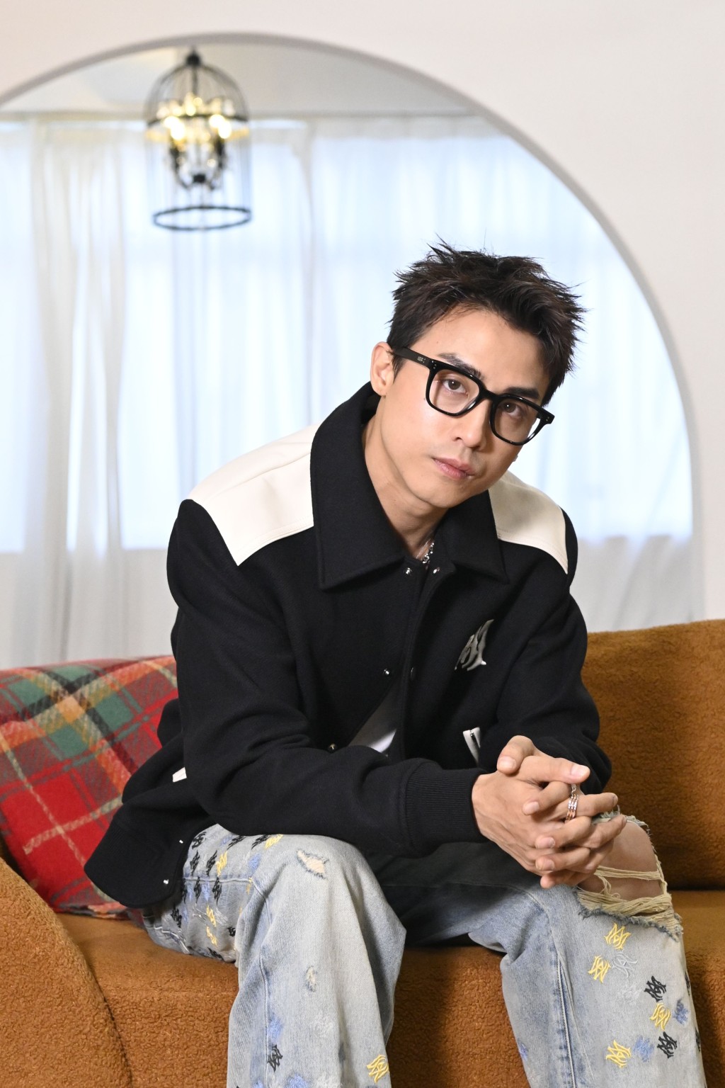 AK以往唱情歌唱得多，今次想以一首以友情為主題的歌曲去講自身的感受。