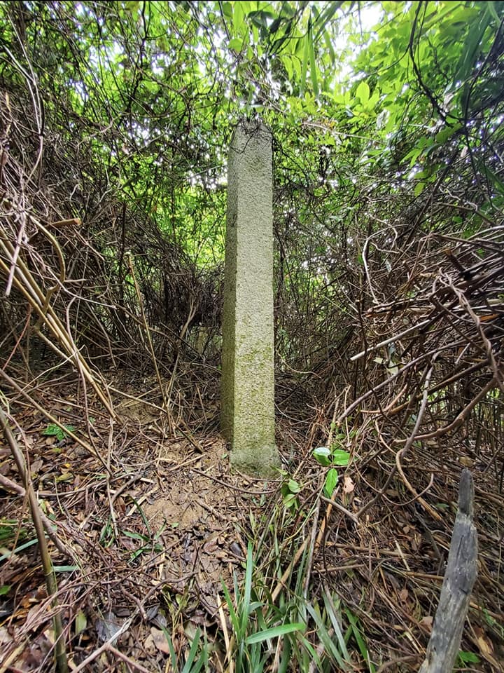 5个近3米的方尖碑座落摩星岭不同地域。(香港坟场历史讨论区fb)