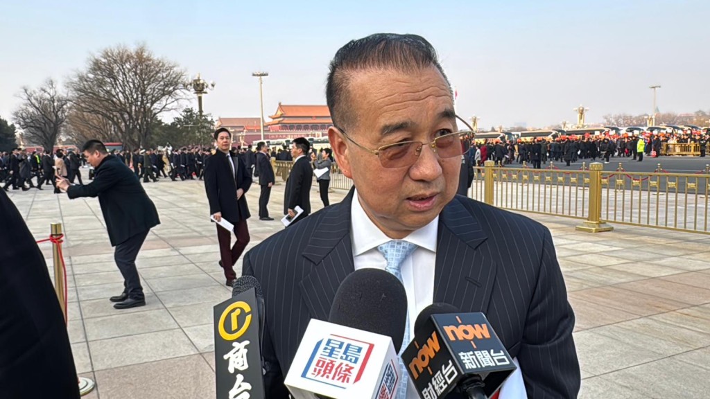 香港中聯辦副主任劉光源。