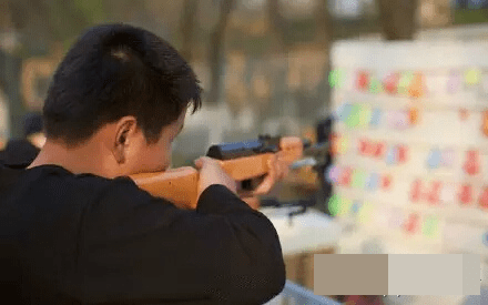 中國法律沒有明確規定何謂槍枝。（微博）
