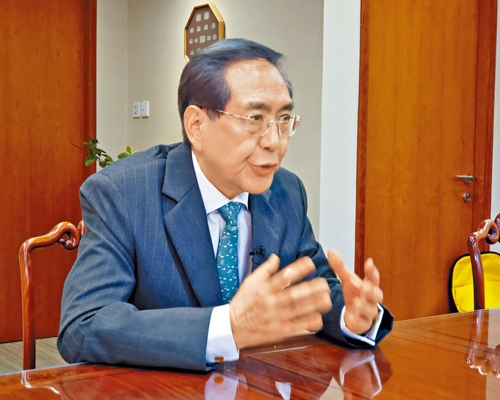 ■李國章補上《基本法》委員會委員空缺。