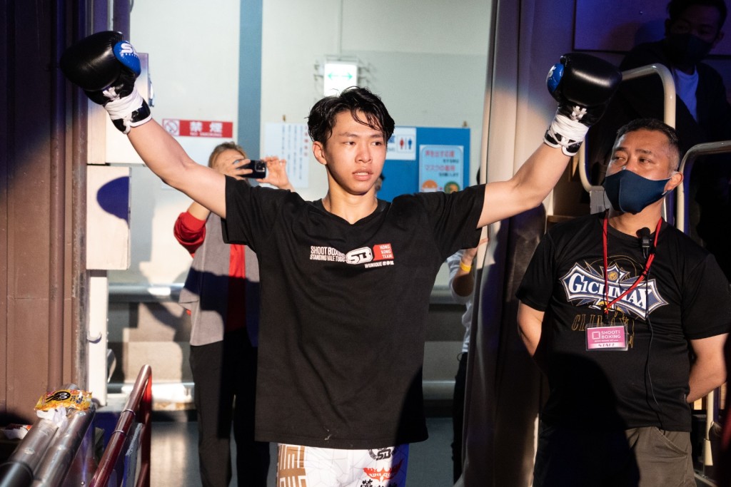 向籽羲首次远征日本出战Shoot Boxing赛事。中国香港综合搏击运动总会图片