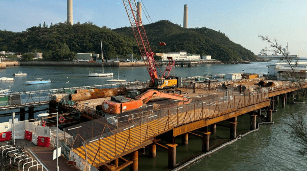 榕樹灣公眾碼頭改善工程預計2026年下半年完成。政府文件