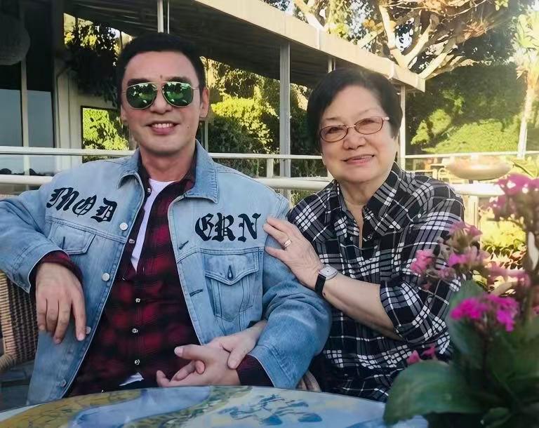 鍾鎮濤宣布母親離世。 鍾鎮濤宣布母親離世。