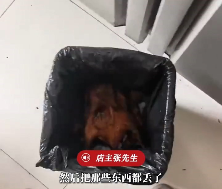 店鋪銷毀涉事烤鴨。荔枝新聞