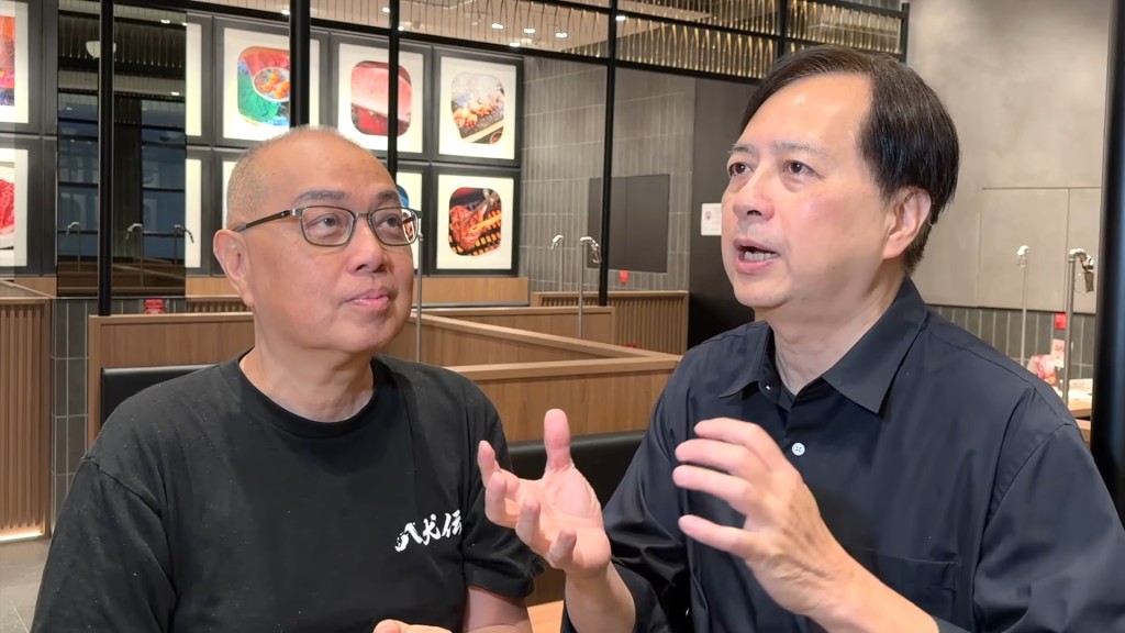 楊紹鴻特意前往澳門探班,久未露面的林祖輝神采飛揚大談近況。(影片截圖:楊紹鴻Youtube頻道) 楊紹鴻特意前往澳門探班,久未露面的林祖輝神采飛揚大談近況。(影片截圖:楊紹鴻Youtube頻道)