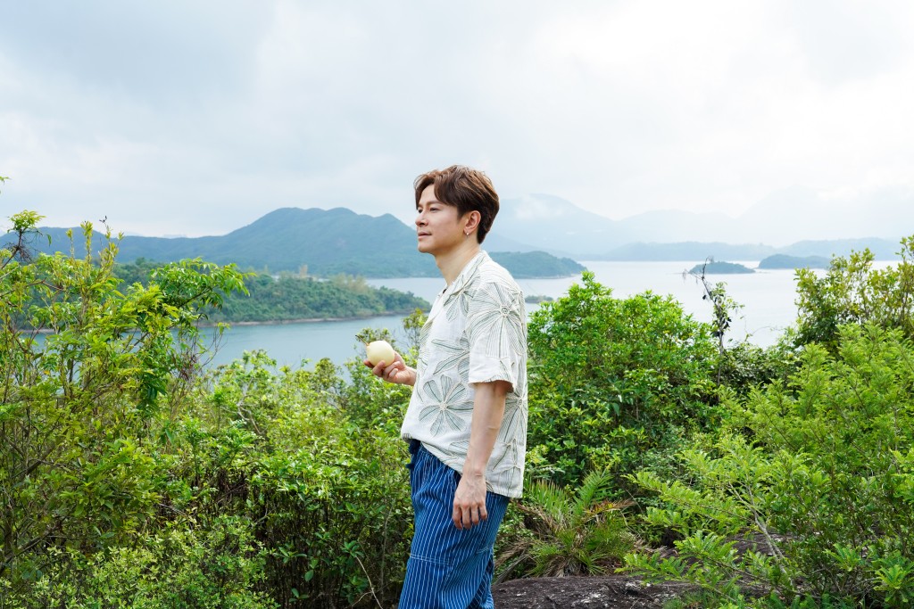 安仔透露「陪我遠征」來自另一首歌《好好掛住》。