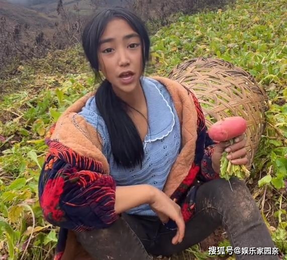不過近日有內地網民揭發，現實中的「涼山孟陽」亦並非是貧苦出身的農村女孩。
