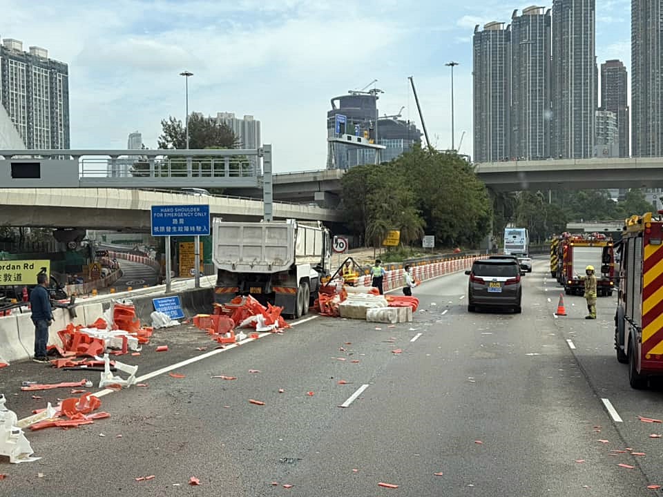 意外前對面線發生一宗意外。fb：車cam L（香港群組）