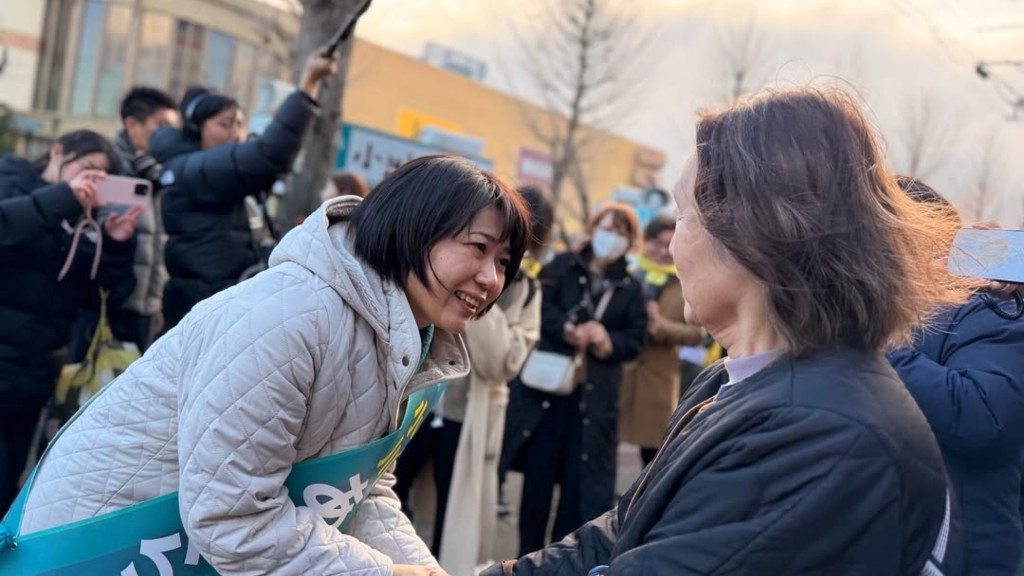 小川晶因醜聞下台，但獲選民支持再次當選前橋市長。 IG@akira.1221