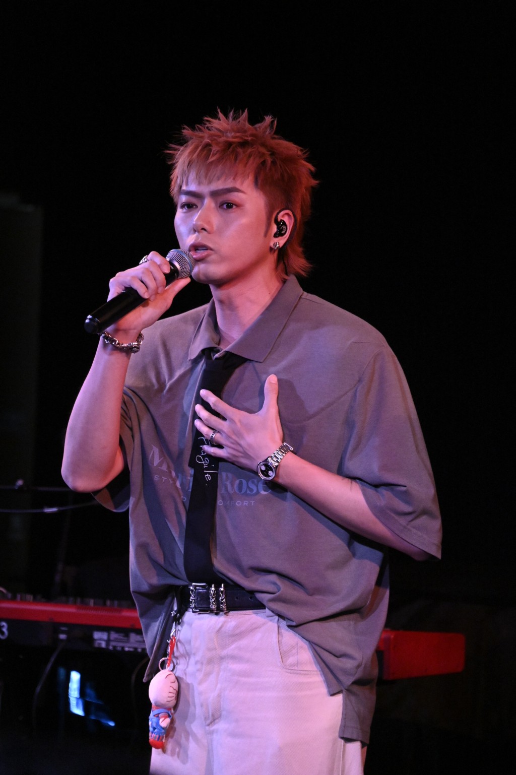 193探討犧牲者情結或殉道者心態的問題，更分享AI回覆的答案。