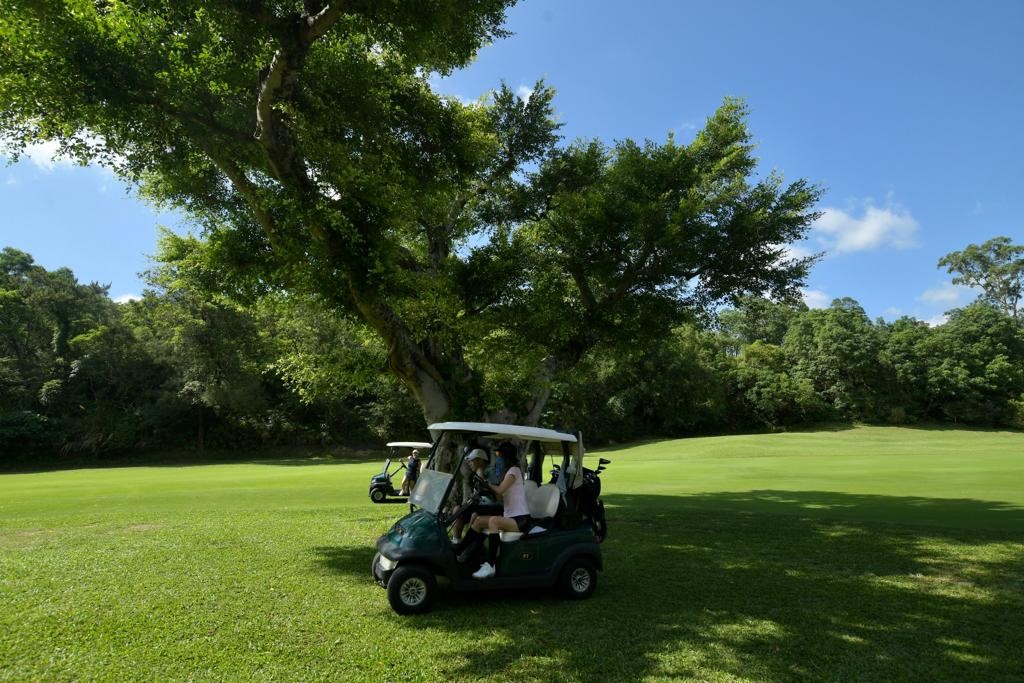 環保署署長早前有條件批准粉嶺高爾夫球場用地局部發展的環評報告。梁譽東攝