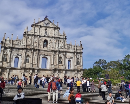 訪問澳門的旅客持續下降。網上圖片