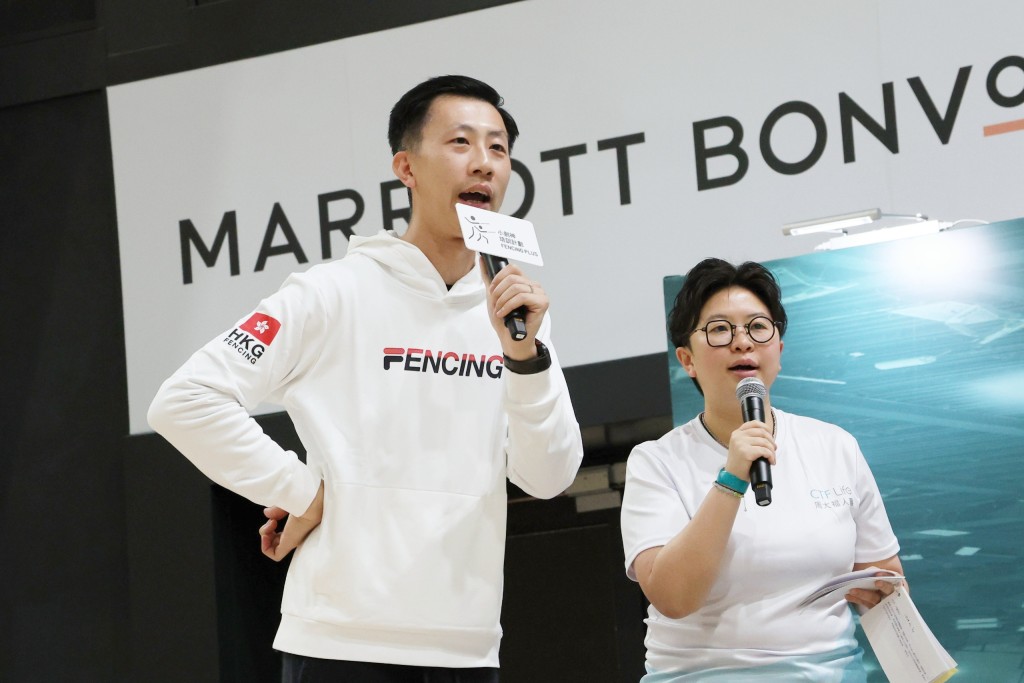 聰SIR 在活動中客串做何思朗及陳樂熹一戰的現場評述員。徐嘉華攝