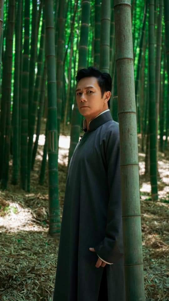 疫情下輝哥工作冇停手,好受劇組歡迎。