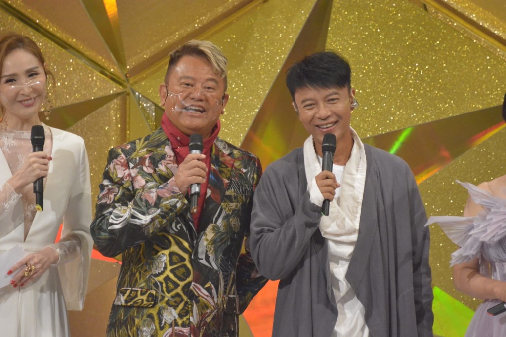 李克勤亮相《善心滿載仁愛堂》節目。