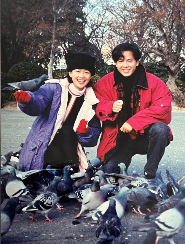 梁小冰表示二人相識在微時，陳嘉輝是她在這個世界上最愛的人。