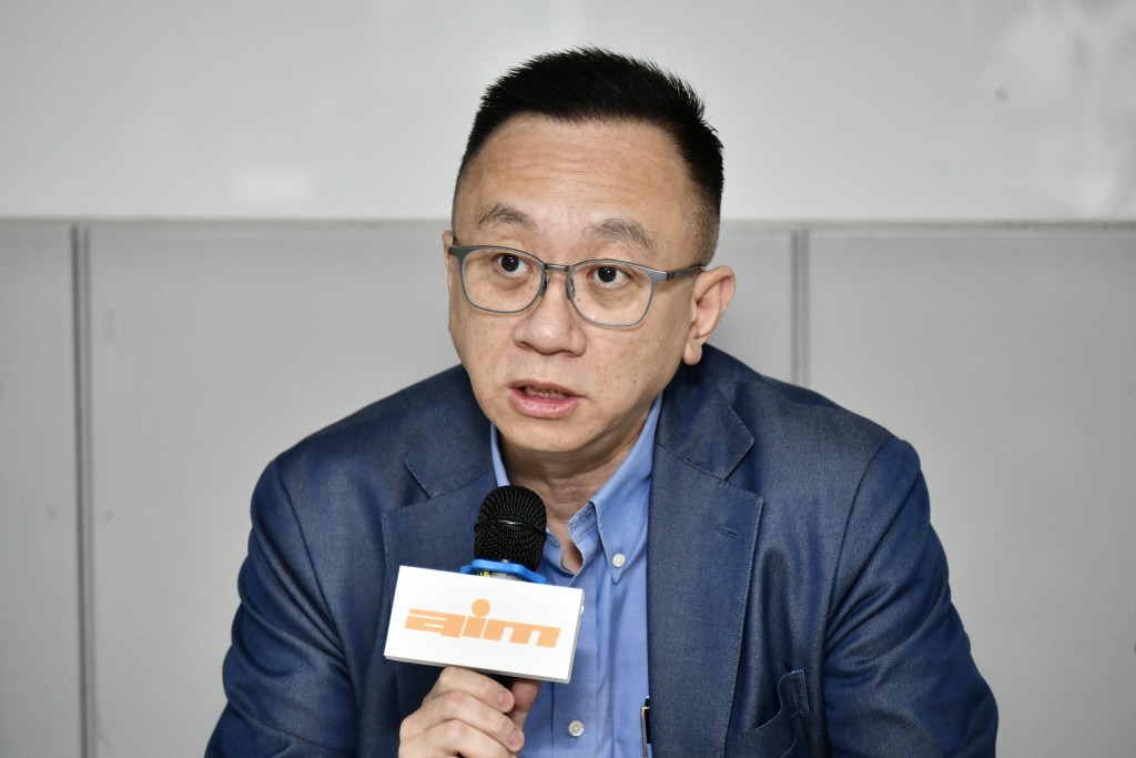 方保僑期望未來能將調查推展至小學階段,以更全面地評估及追蹤大眾的人工智能素養發展。 方保僑期望未來能將調查推展至小學階段,以更全面地評估及追蹤大眾的人工智能素養發展。