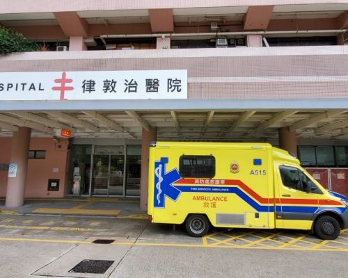 事主頭、手及腳受傷,清醒被送往律敦治醫院治理。資料圖片