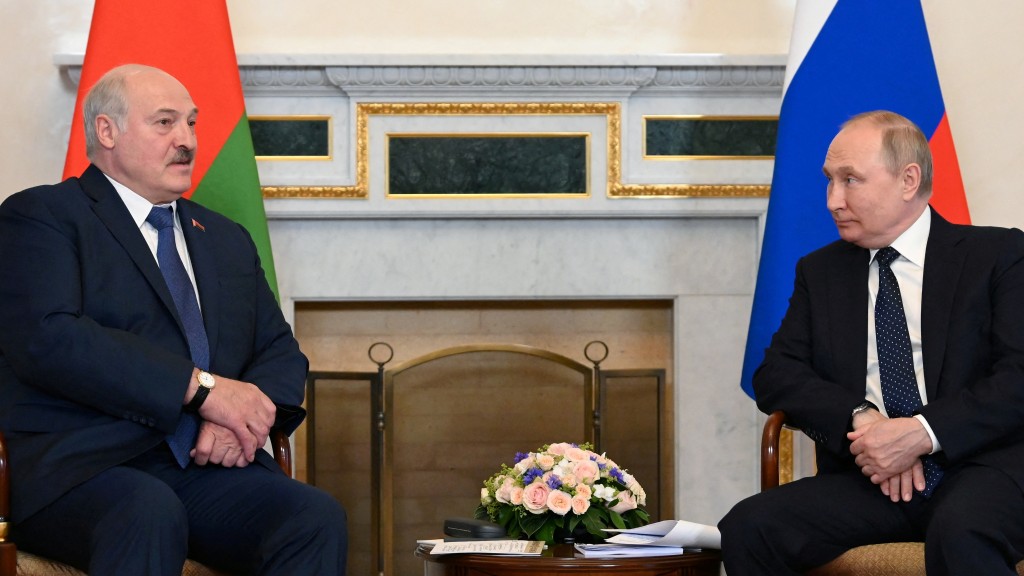 普京和盧卡申科在聖彼得堡會晤。REUTERS