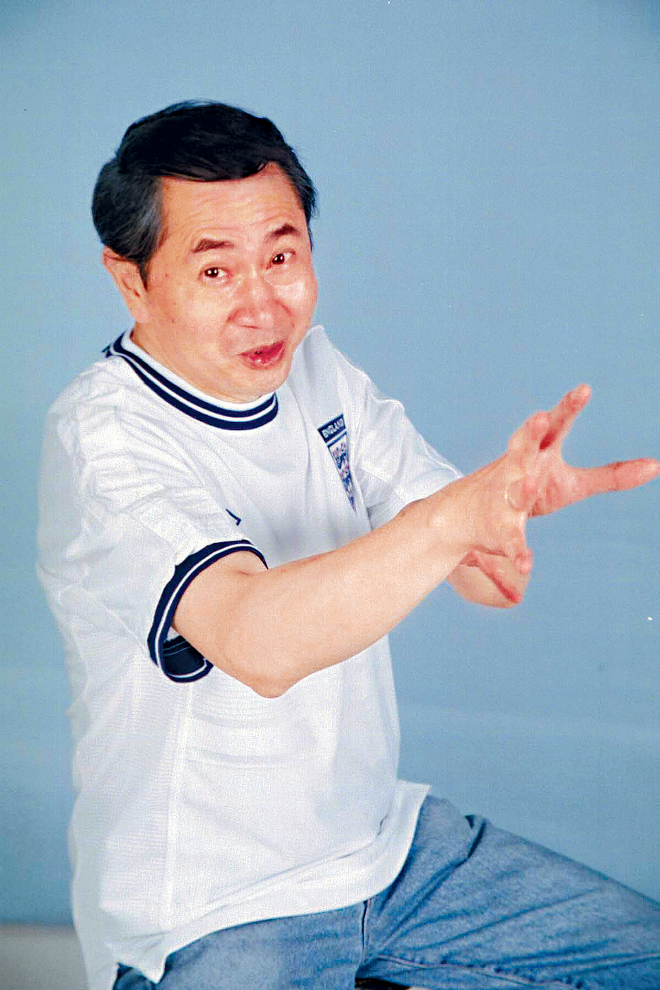 「靚聲王」蕭亮驚傳加國離世。