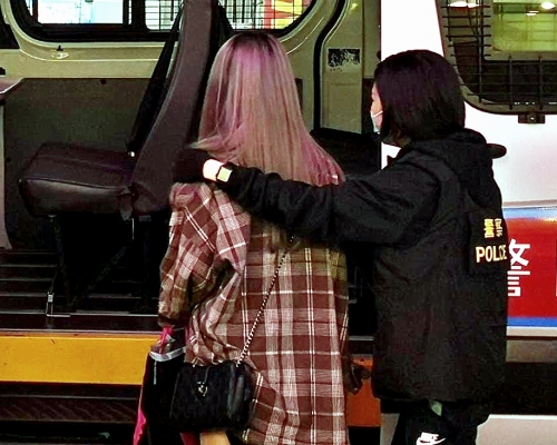 一名27歲內地女子涉嫌非法入境及從事賣淫活動被捕。警方圖片