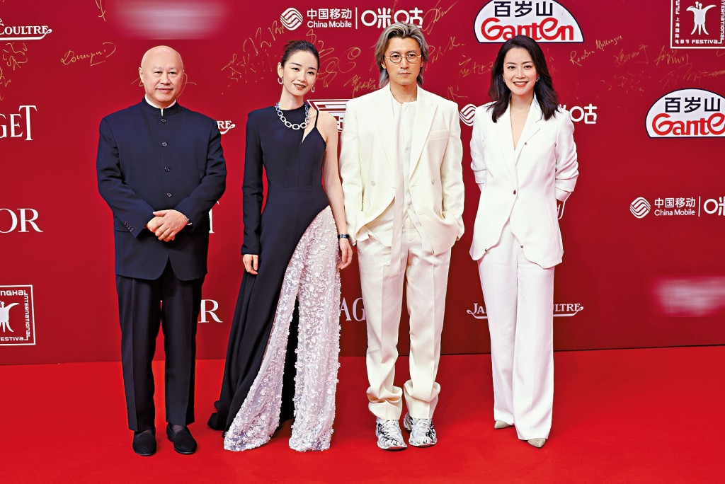 謝霆鋒和劉雅瑟齊齊亮相「上海國際電影節」。