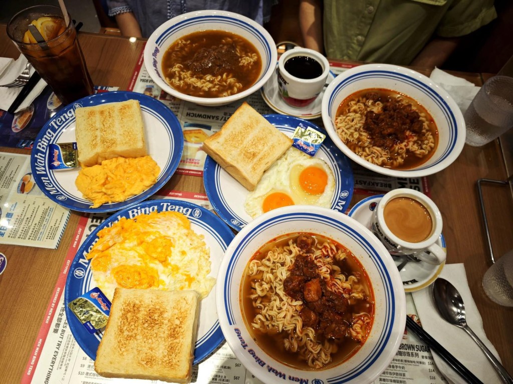 3人都食同一款早餐。麥美娟fb