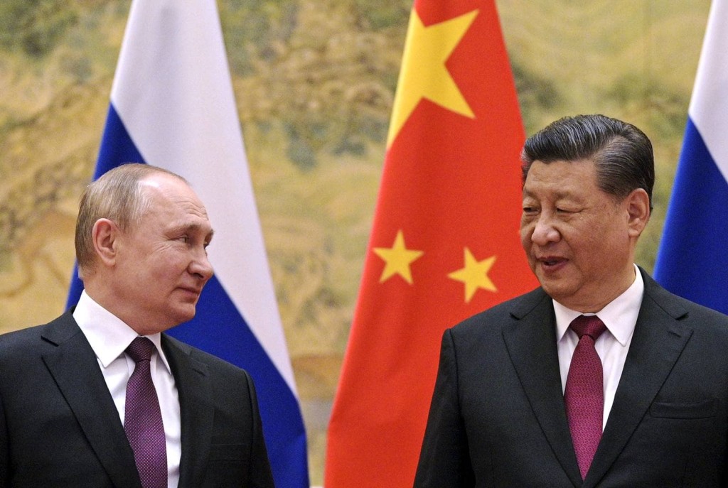 中国和俄罗斯关系紧密。