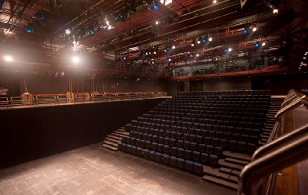 康文署正聘请兼职带位员。