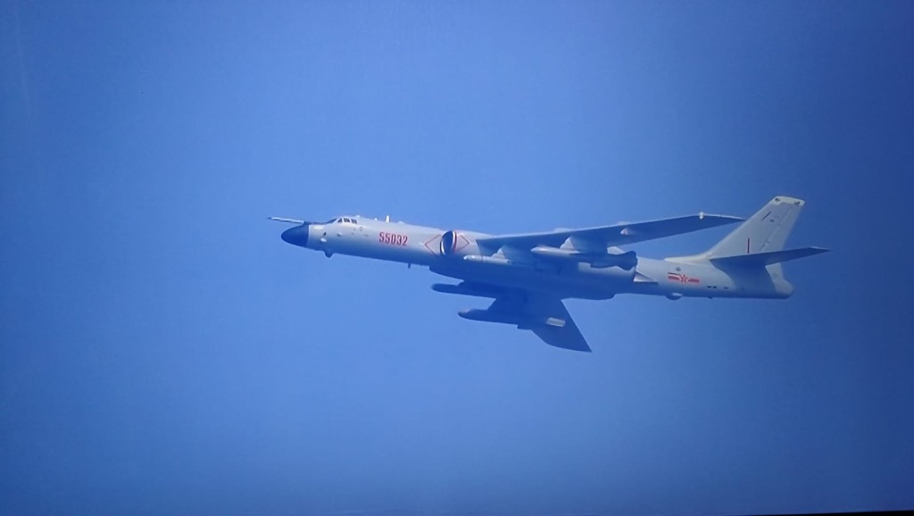 轟6N戰略轟炸機首次公開。