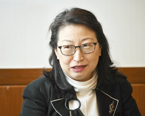 鄭若驊指，投票是公民責任，市民不應投白票。資料圖片