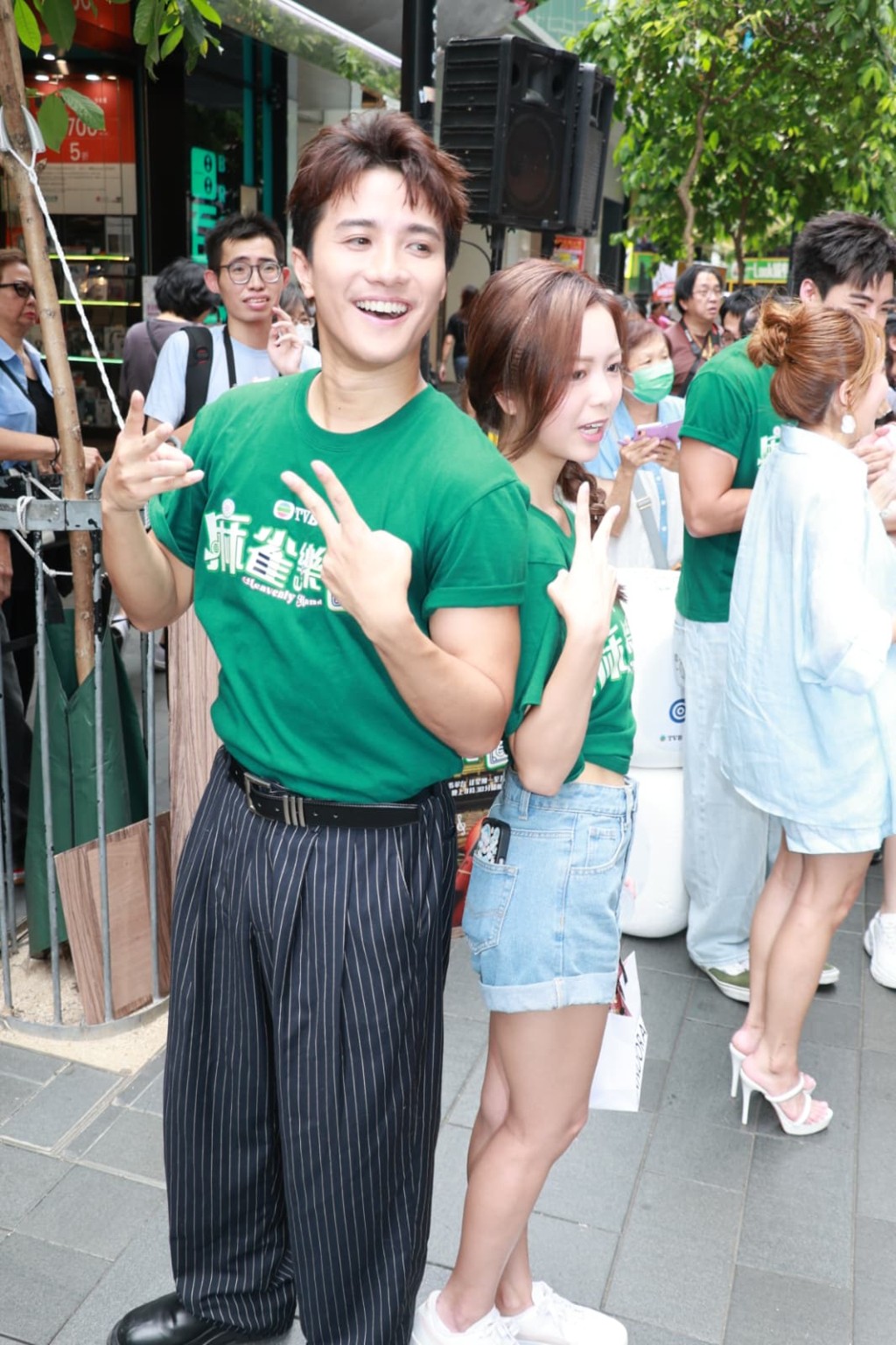 黃庭鋒、胡敏芝這對「兄妹」現身《麻雀樂團》快閃活動。 黃庭鋒、胡敏芝這對「兄妹」現身《麻雀樂團》快閃活動。