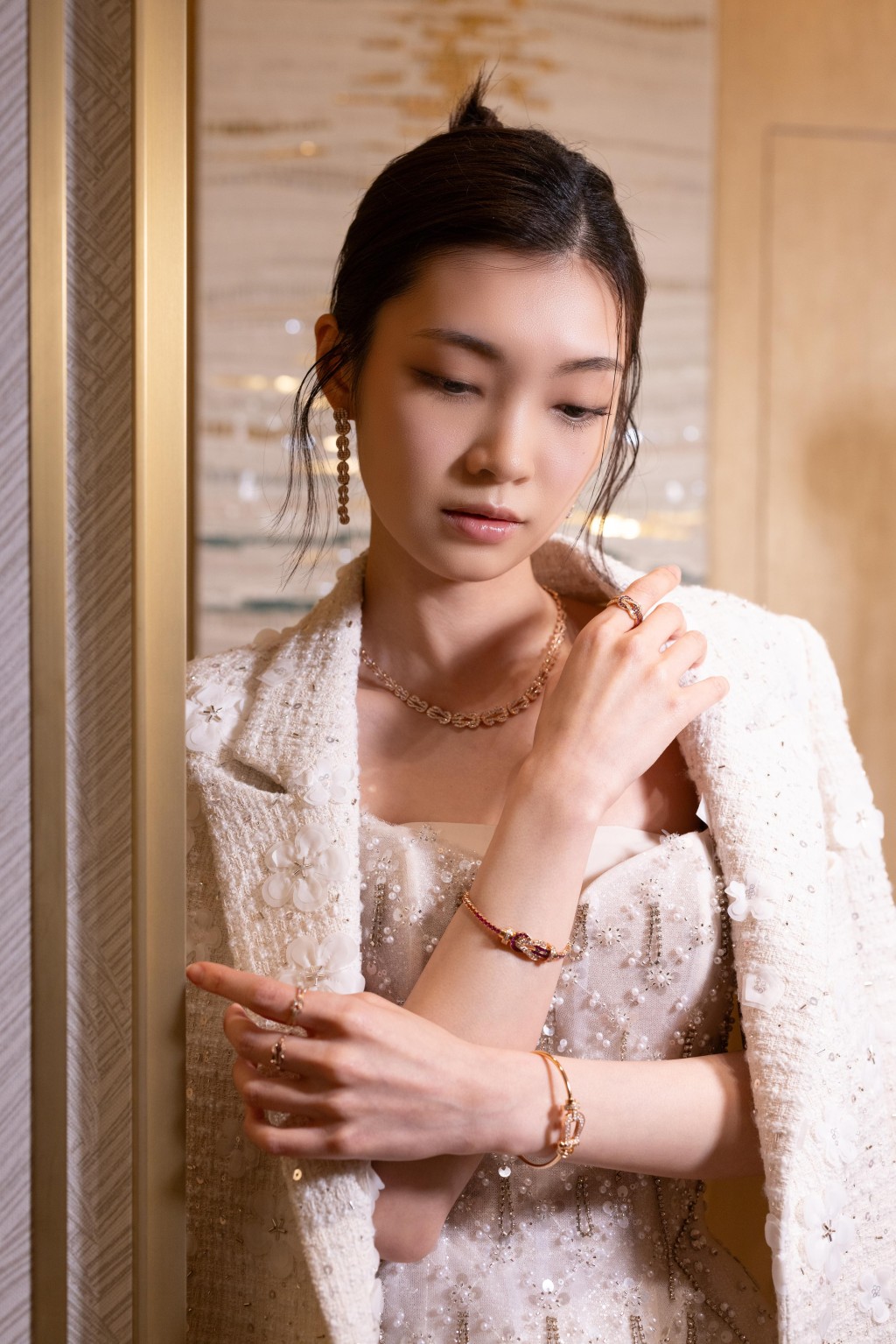 謝咏欣選戴FRED珠寶出席頒獎禮。