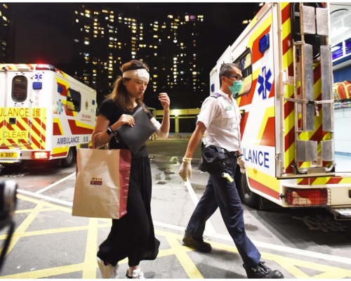 女事主頭、手受傷送院。