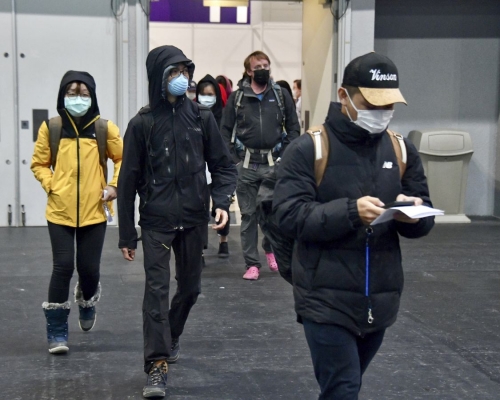 亞博館為入境旅客安排檢測分流。資料圖片