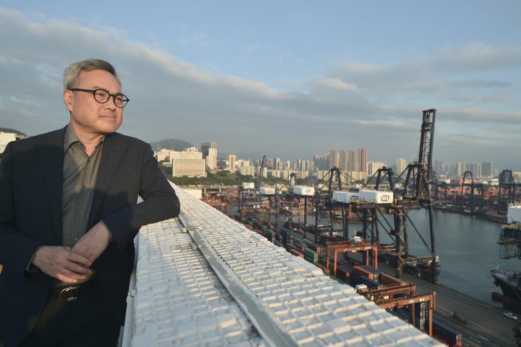 鄭亦表示在建築成本上,貨場上蓋建屋亦與平地建屋沒有太大分別。蘇正謙攝
