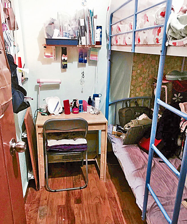 莎梨剛畢業居住的四十呎房間。