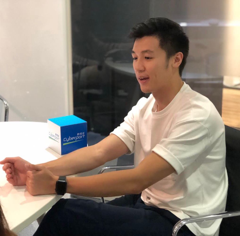 Adam畢業於市場學。鄺沛同攝