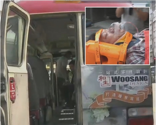 小巴男乘客跌出小巴外。有綫電視截圖