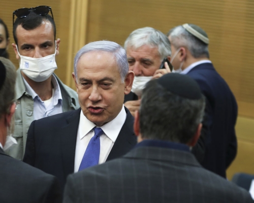 以色列總理內塔理亞胡要求國會右翼議員反對新政府的信任投票。AP圖片