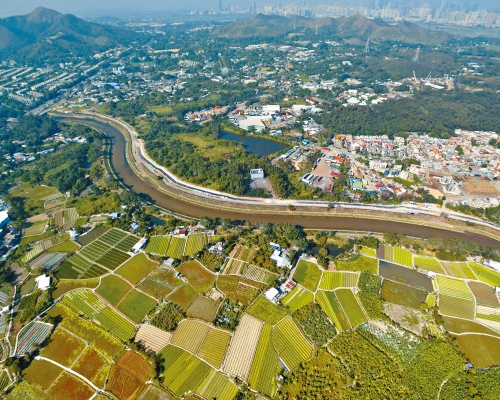 政府銳意加快土地和房屋供應,發展局正領導相關部門,致力壓縮土地開發流程。