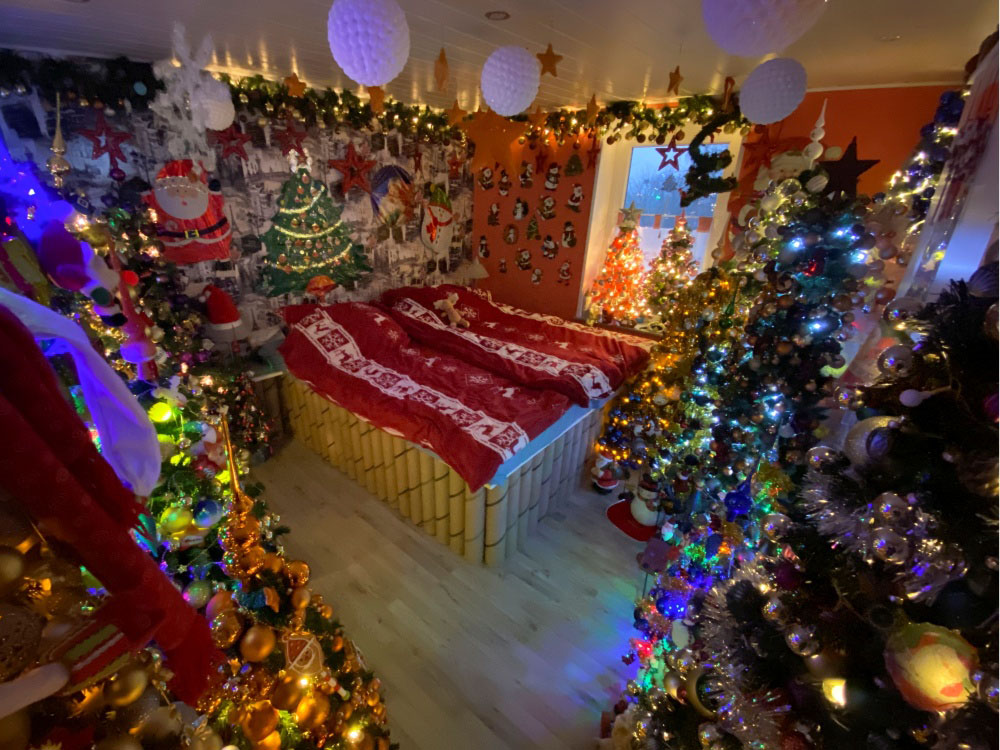 傑洛敏夫婦布置的聖誕樹沒有任何裝飾重複。路透社圖片